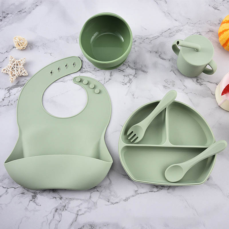baby feeding utensils